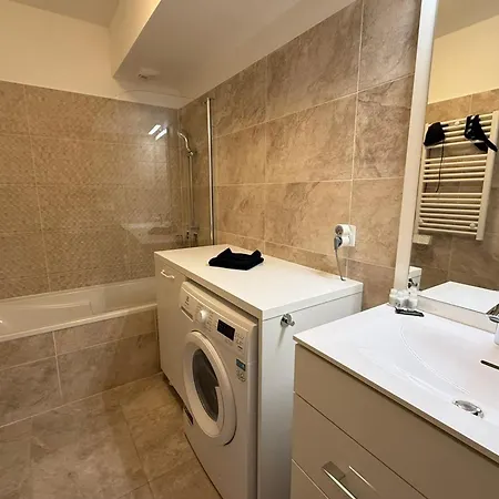 Neuf - Terrasse&parking 2 Apartment Antibes